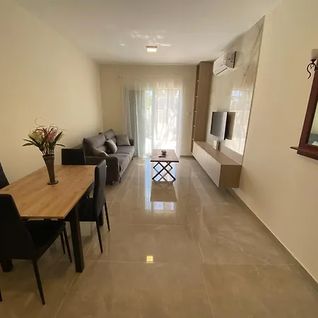 Seaside Luxury Flat In Harbour Tourist Area