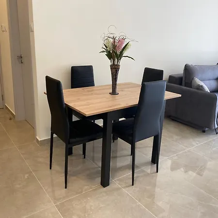 Seaside Luxury Flat In Harbour Tourist Area パ フォス