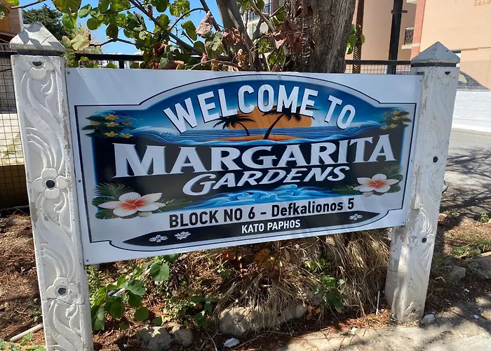 Seaside Luxury Flat In Harbour Tourist Area Paphos