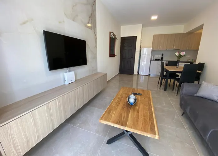 Seaside Luxury Flat In Harbour Tourist Area *