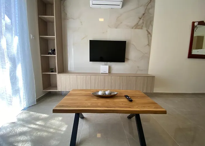 Seaside Luxury Flat In Harbour Tourist Area