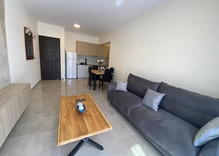 Apartamento Seaside Luxury Flat In Harbour Tourist Area Paphos