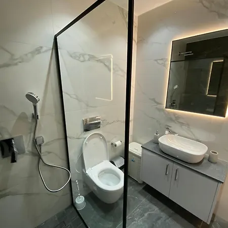 Seaside Luxury Flat In Harbour Tourist Area 아파트 파포스